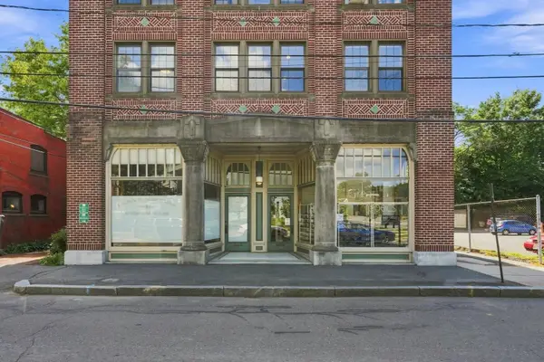 17 Hawley St. #201, Northampton, MA 01060