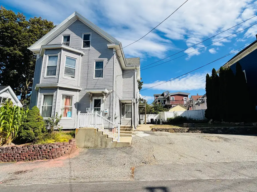 19 Pearl St, Clinton, MA 01510 - #2