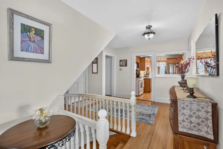 53 Irving St, Medford, MA 02155 - #3