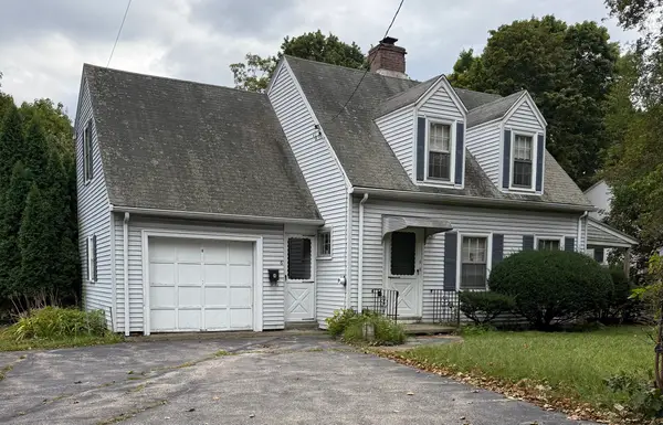 6 Reservoir Park, Needham, MA 02494