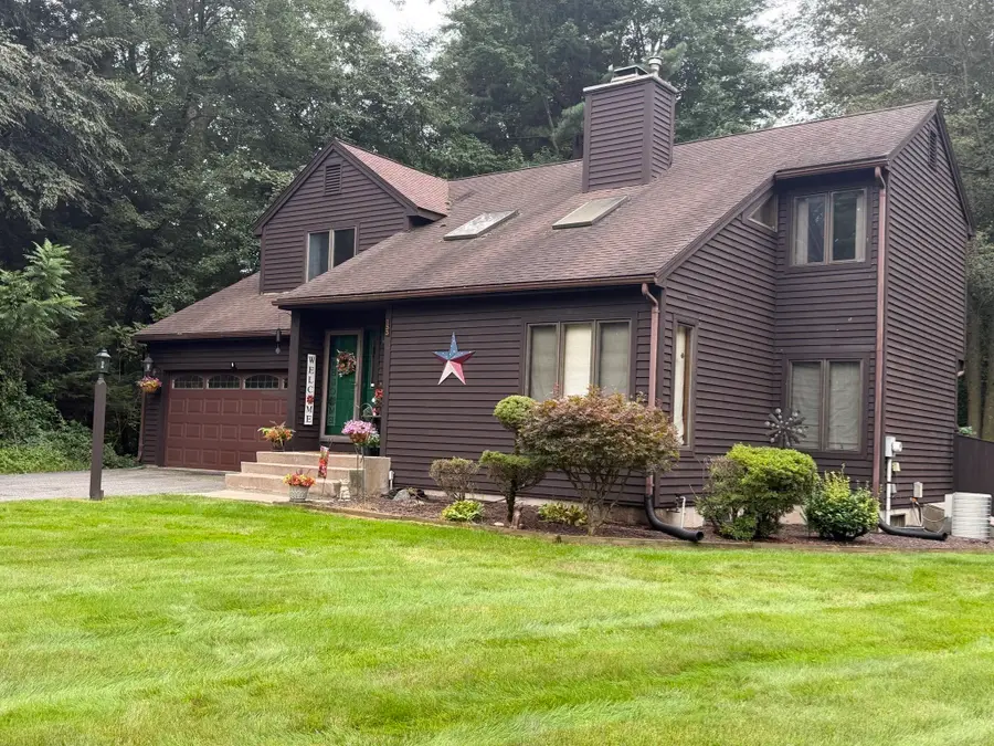 133 Cottonwood Ln, Agawam, MA 01001 - #2