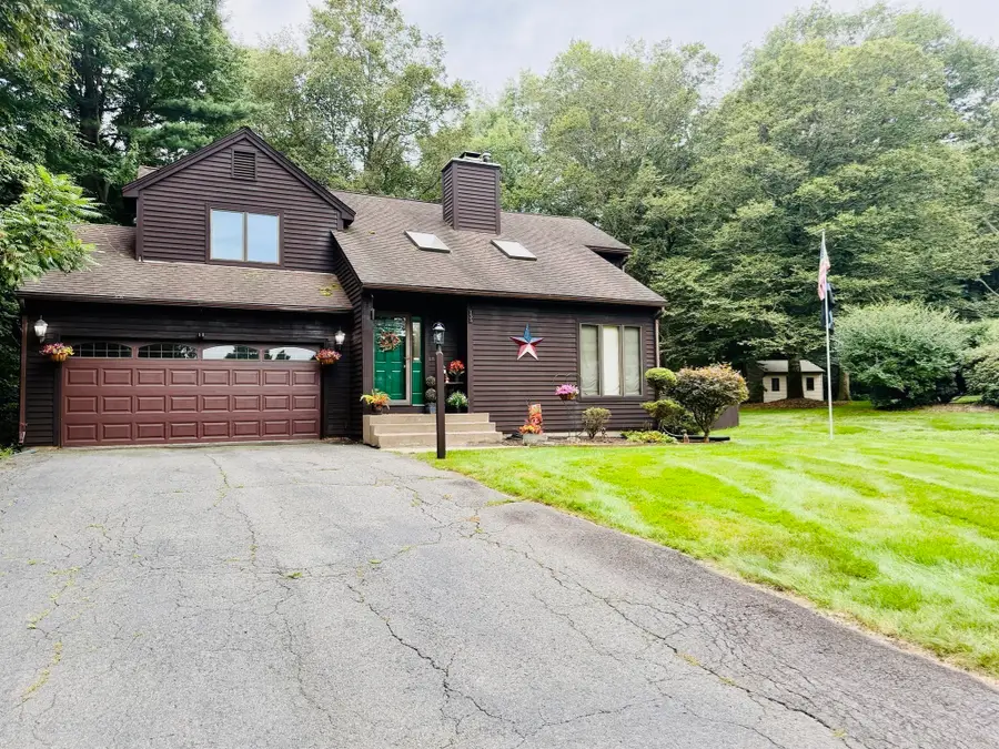 133 Cottonwood Ln, Agawam, MA 01001 - #3