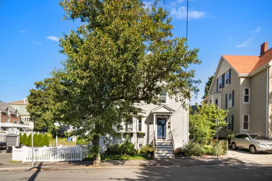 50 Columbia St, Swampscott, MA 01907 - #3