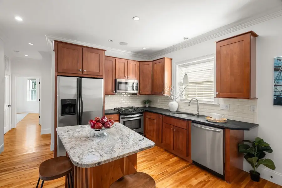 35 White Pl #3, Brookline, MA 02445 - #2