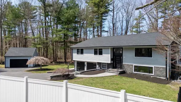 901 Randolph Ave, Milton, MA 02186