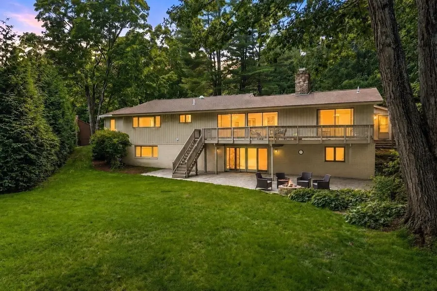 90 Aylesbury Road, Worcester, MA 01609 - #3