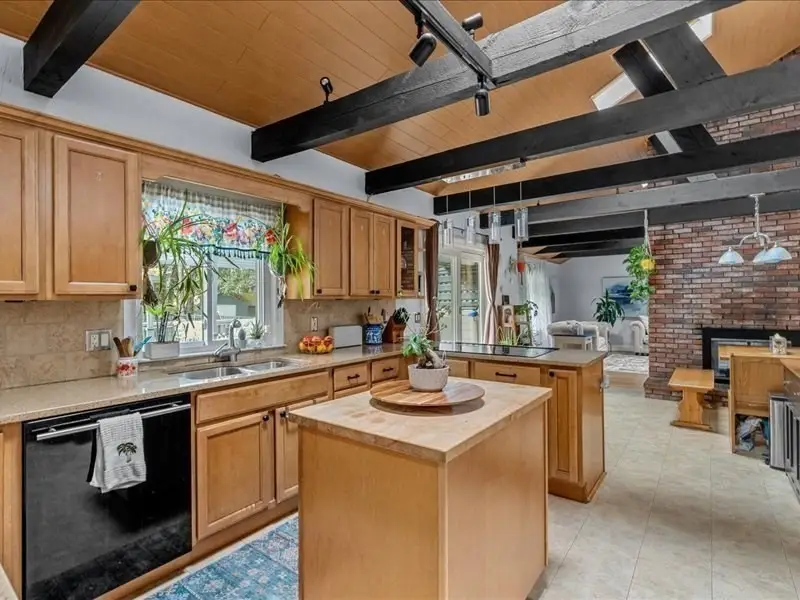 21 Woodvale Ave, Plymouth, MA 02360 - #3