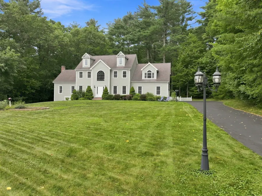 27 Juniper Road, Upton, MA 01568 - #3