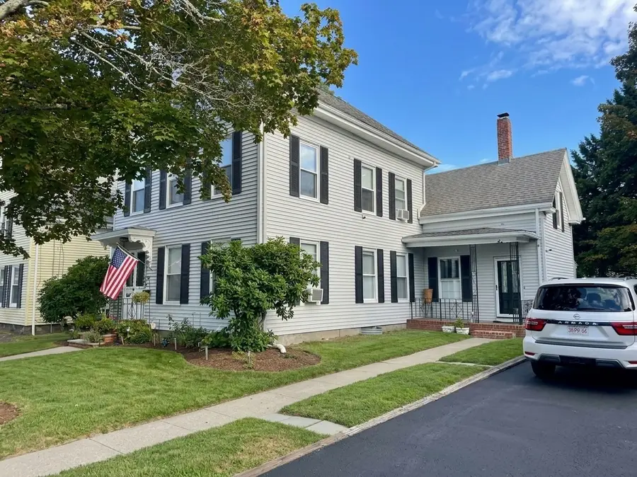 39 School St, Rockland, MA 02370 - #3