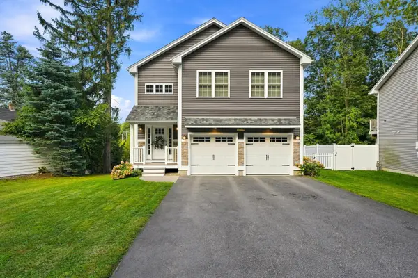 3 Andy Rd, Worcester, MA 01602