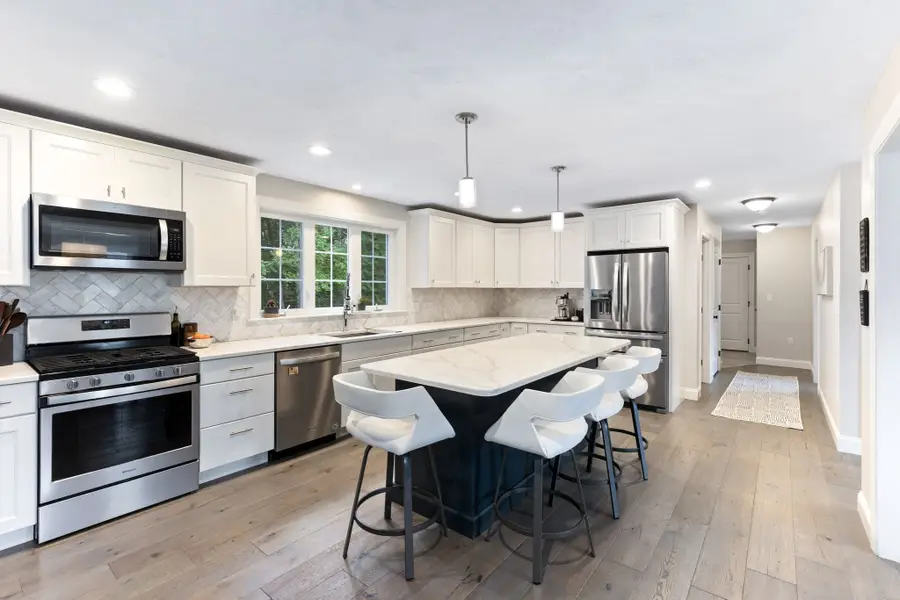22 Whitmarsh Ln, East Bridgewater, MA 02333 - #3