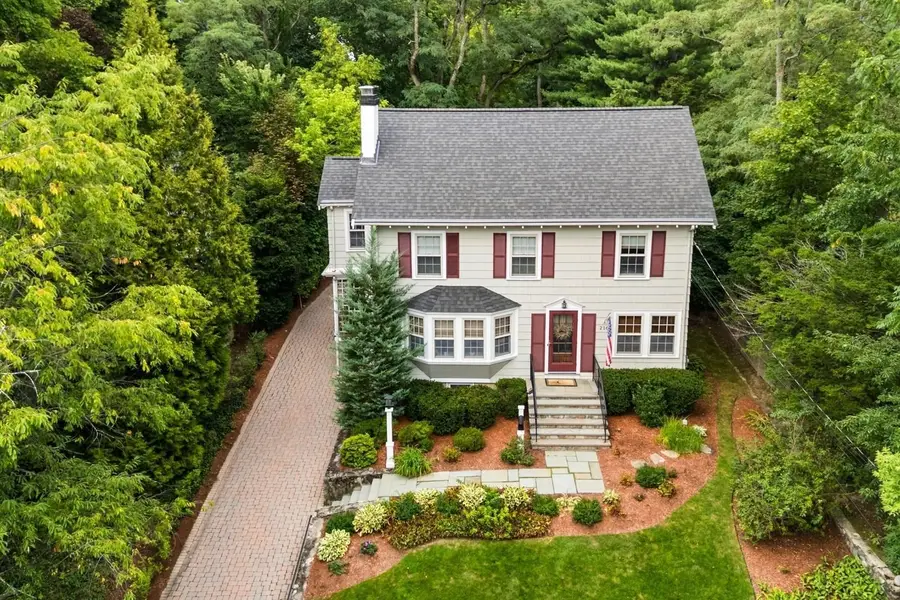216 Bellevue Rd, Watertown, MA 02472 - #2
