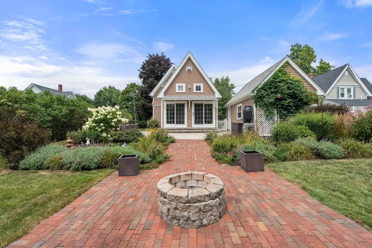 172 West St, Walpole, MA 02081 - #1