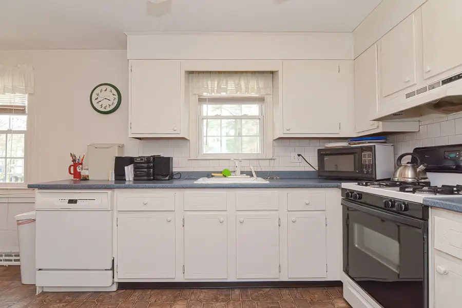 11 Kingsley Rd, Norton, MA 02766 - #2