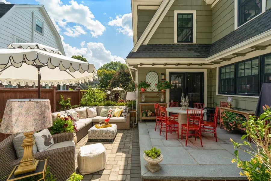 22 Windsor Rd, Milton, MA 02186 - #3