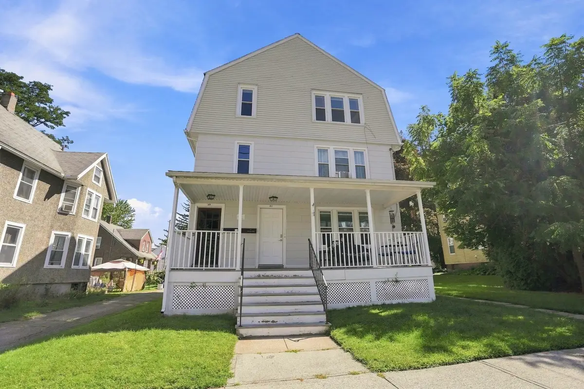 39 Bell St, Chicopee, MA 01013 - #1