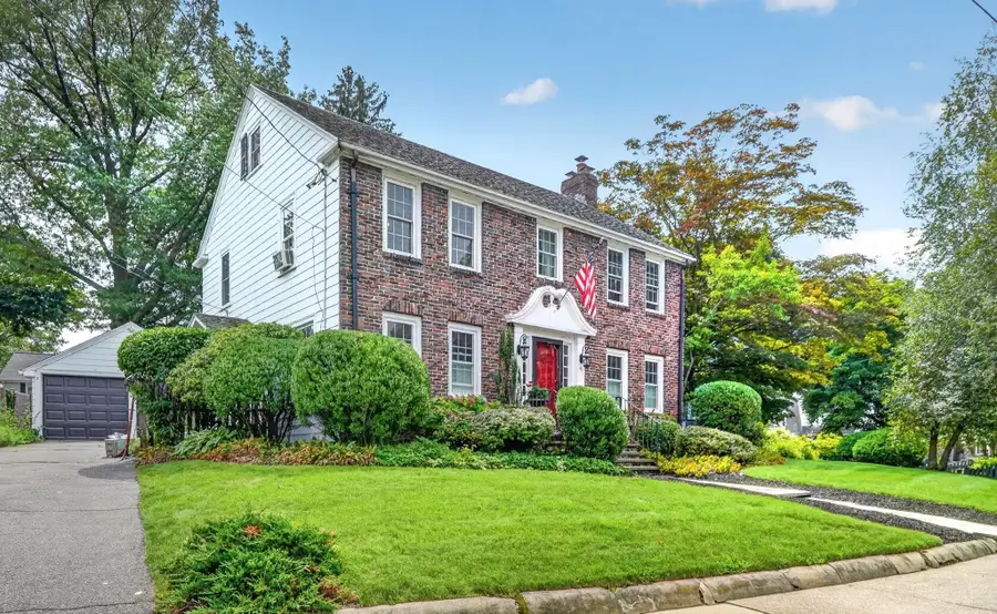 41 Hillcrest Ave, Melrose, MA 02176 - #2