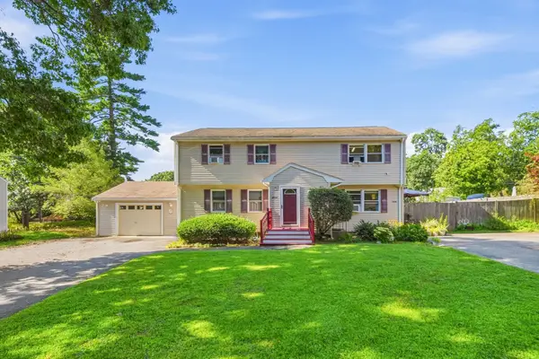 440 Caswell St #B, Taunton, MA 02718