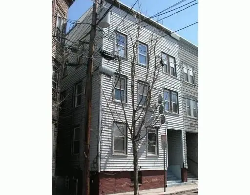 17 George St, Somerville, MA 02145 - #1