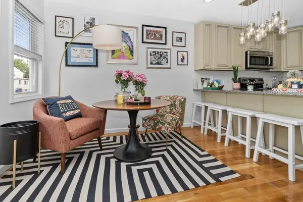 12 Argyle St, Revere, MA 02151