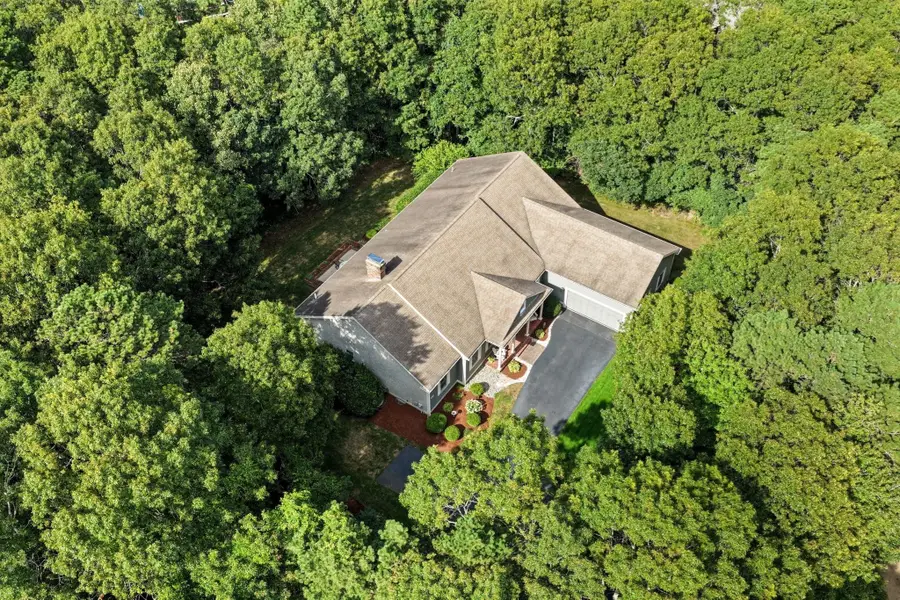 11 Sycamore Ave, Sagamore Beach, MA 02562 - #3