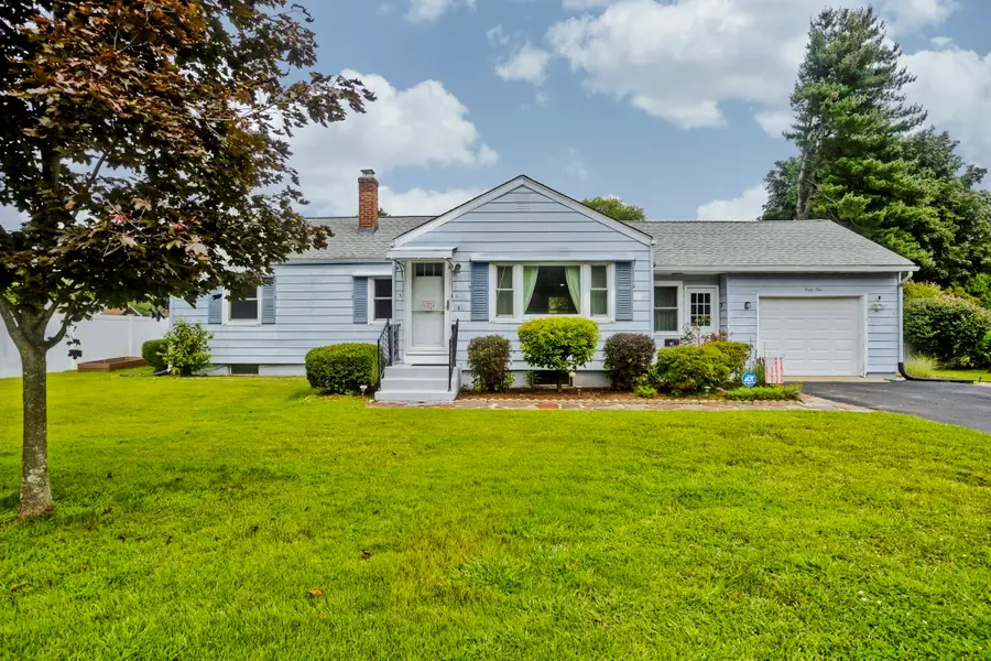 41 Dartmouth St, Agawam, MA 01001 - #2