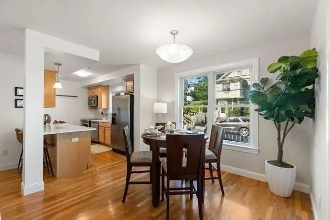 181 Cedar St #2, Somerville, MA 02145 - #3