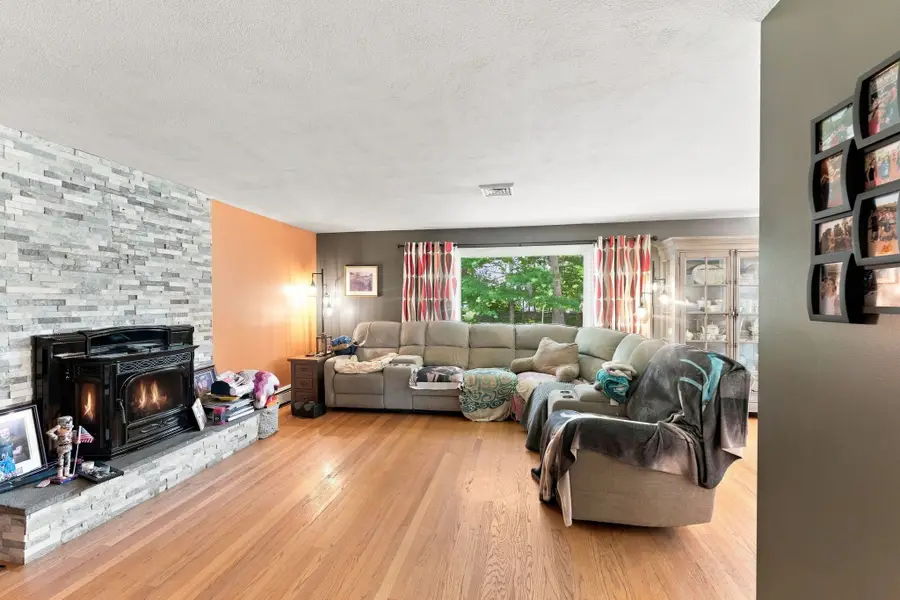 95 Thomas Leighton Blvd, Cumberland, RI 02864 - #3