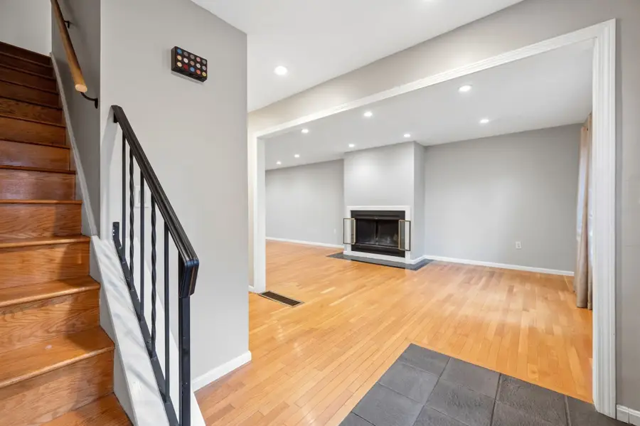 470 Adams St #2, Quincy, MA 02169 - #3