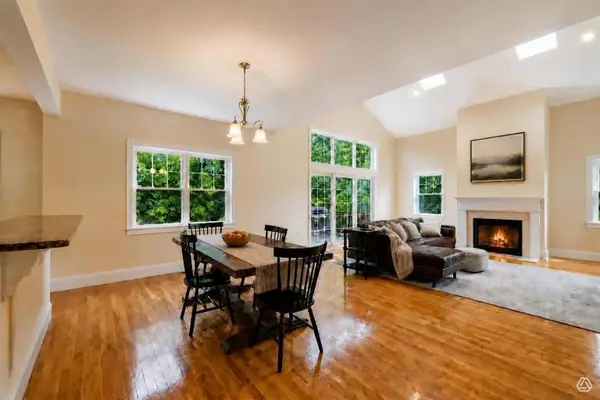 106 Walden Way #106, Milford, MA 01757