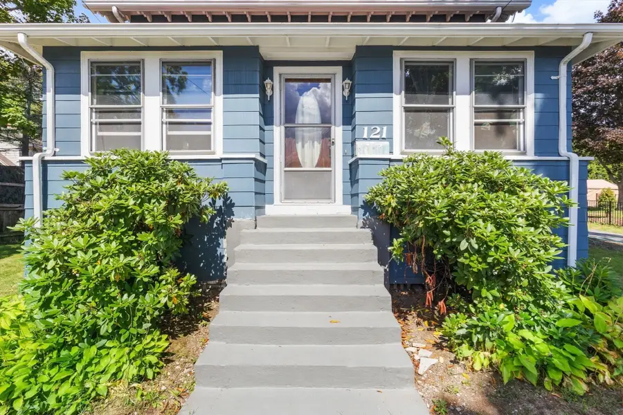 121 Bridge St, Beverly, MA 01915 - #3