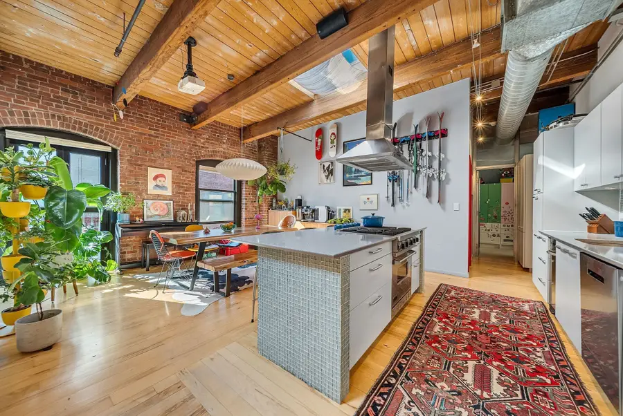 21 Wormwood St #620, Boston, MA 02210 - #2
