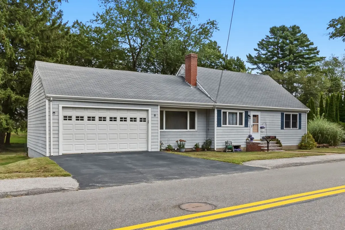 11 Grover St, Beverly, MA 01915 - #1
