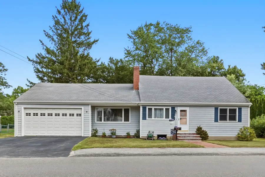 11 Grover St, Beverly, MA 01915 - #2