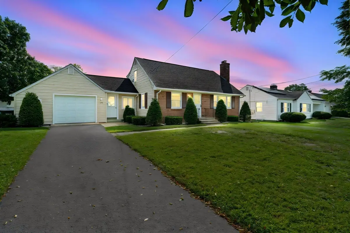 389 Abbott St, Springfield, MA 01118 - #1