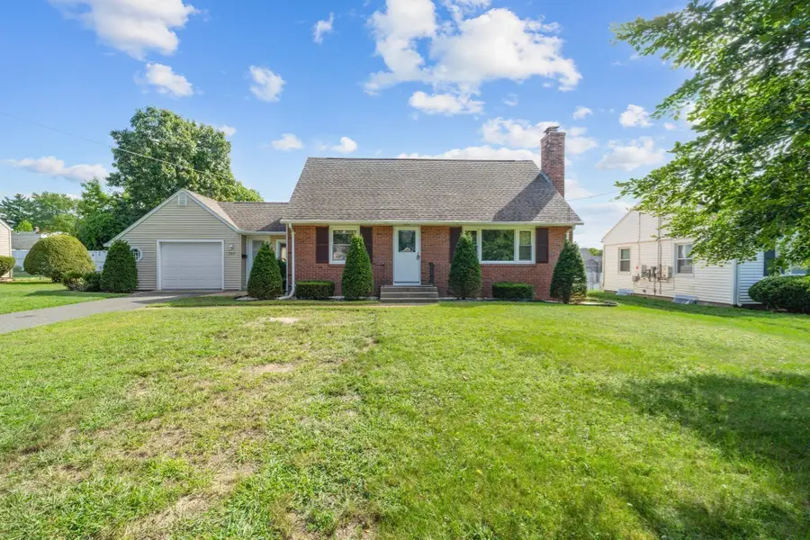 389 Abbott St, Springfield, MA 01118 - #2