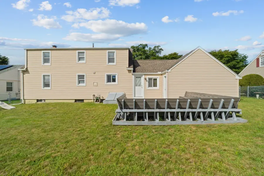 389 Abbott St, Springfield, MA 01118 - #3