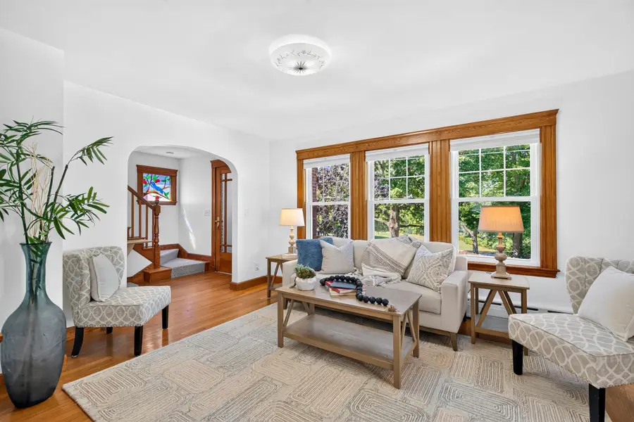 33 Underwood St, Belmont, MA 02478 - #3