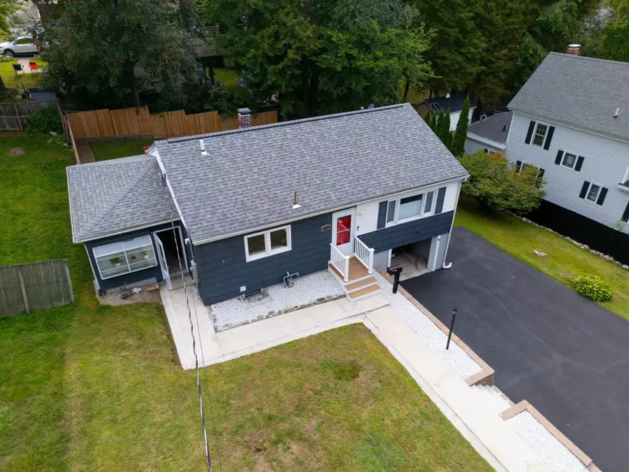 346 Christian St, Lowell, MA 01850 - #2