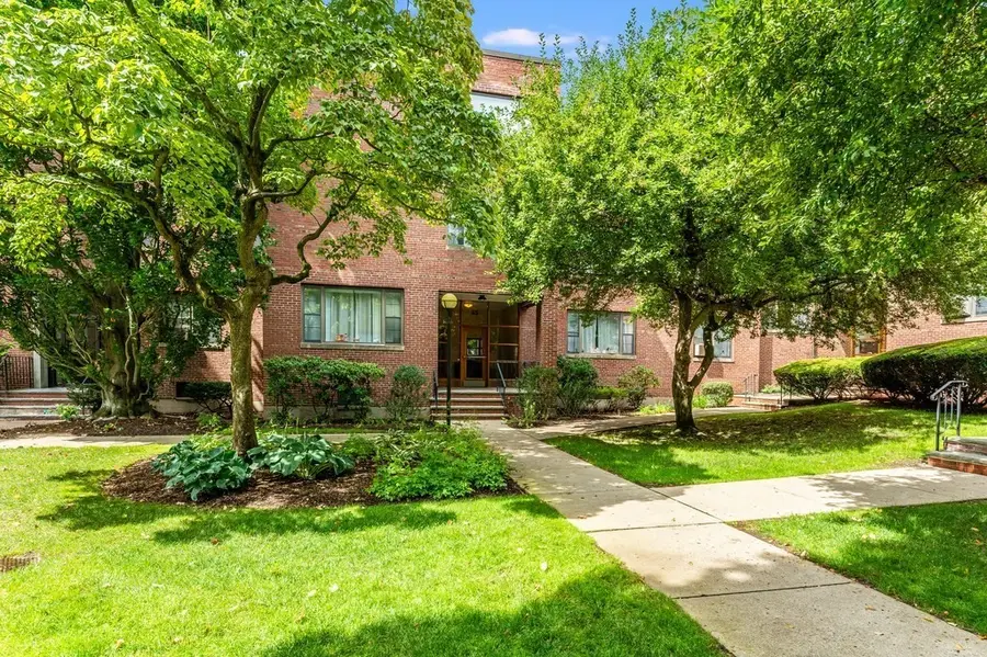 55 Harvard Ave #6, Brookline, MA 02446 - #3