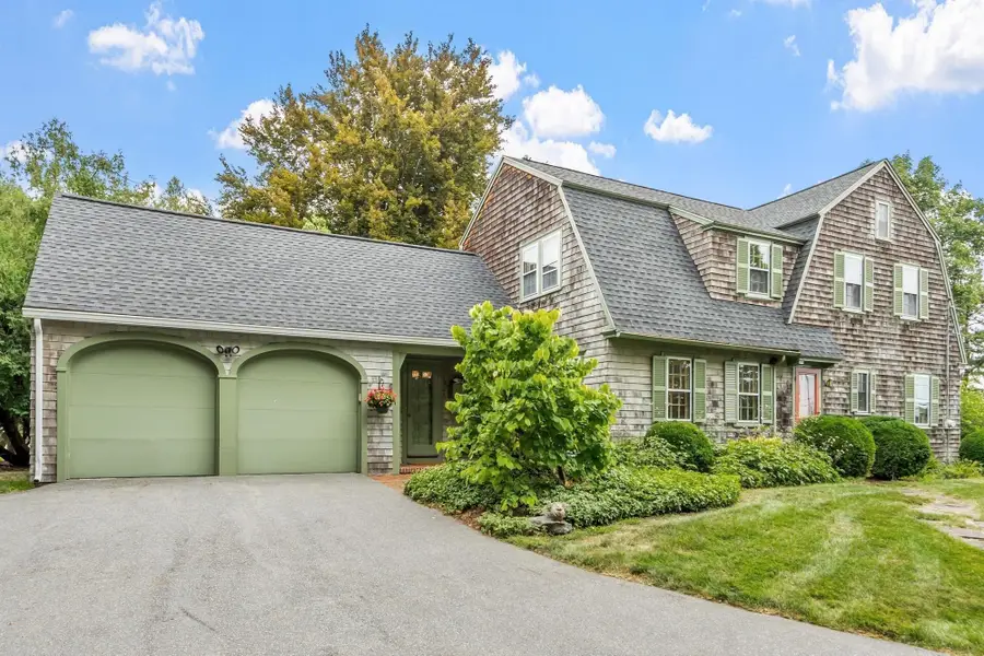 36 Haggetts Pond Rd, Andover, MA 01810 - #3