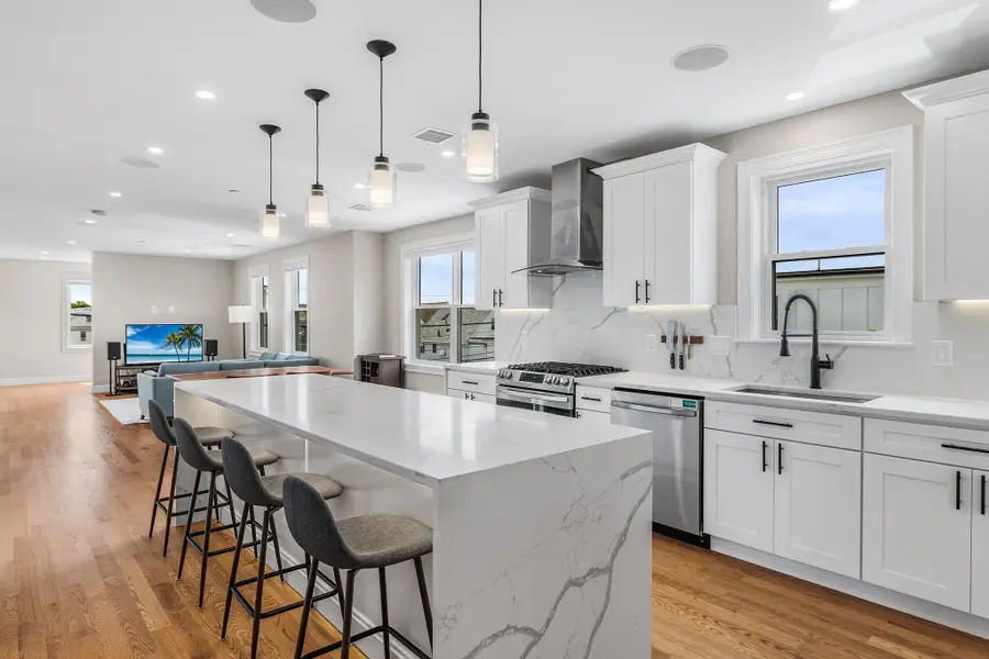 170 Bradford St #3, Everett, MA 02149 - #3