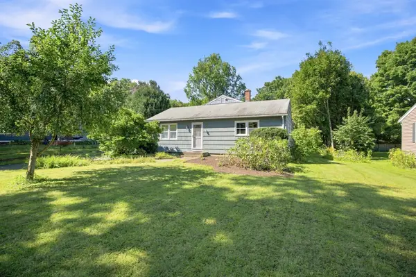 40 Lake St., Northampton, MA 01062