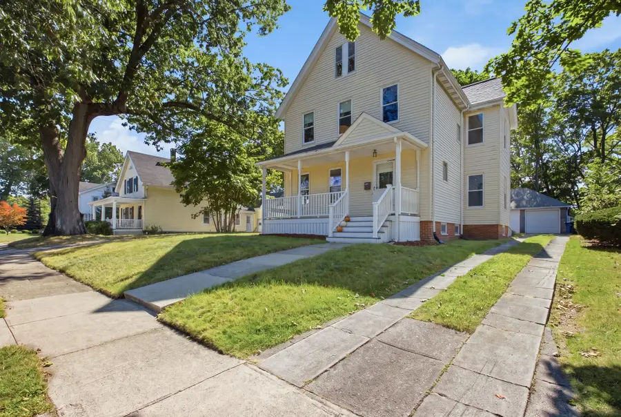 38 Highland St, Reading, MA 01867 - #2