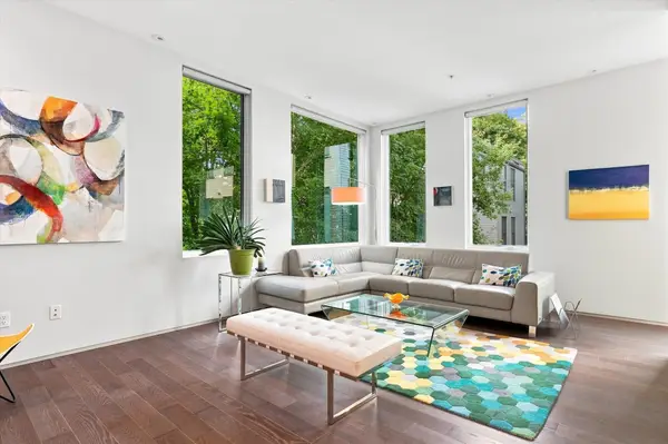 537 East 1st St #5, Boston, MA 02127