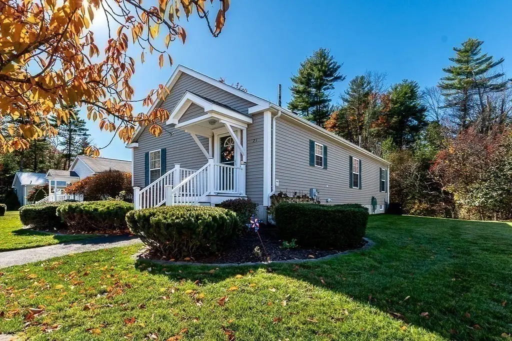 21 Hemlock Dr, Bridgewater, MA 02333 - #1