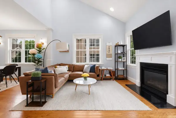 287 Langley #38, Newton, MA 02459