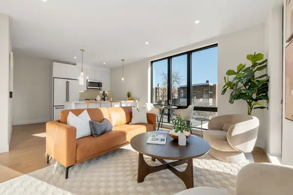 100 Lincoln Street #304U, Boston, MA 02135