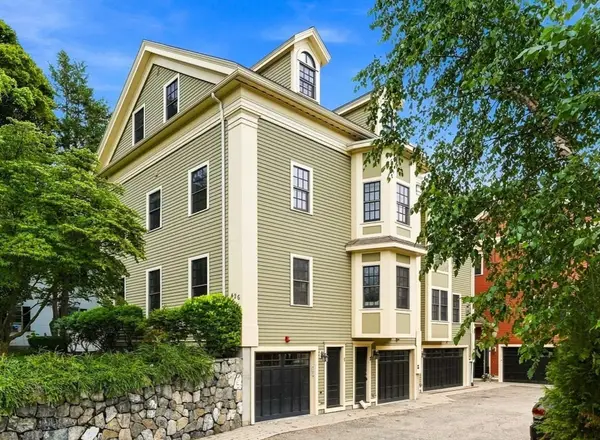 426 Main St #1, Waltham, MA 02452
