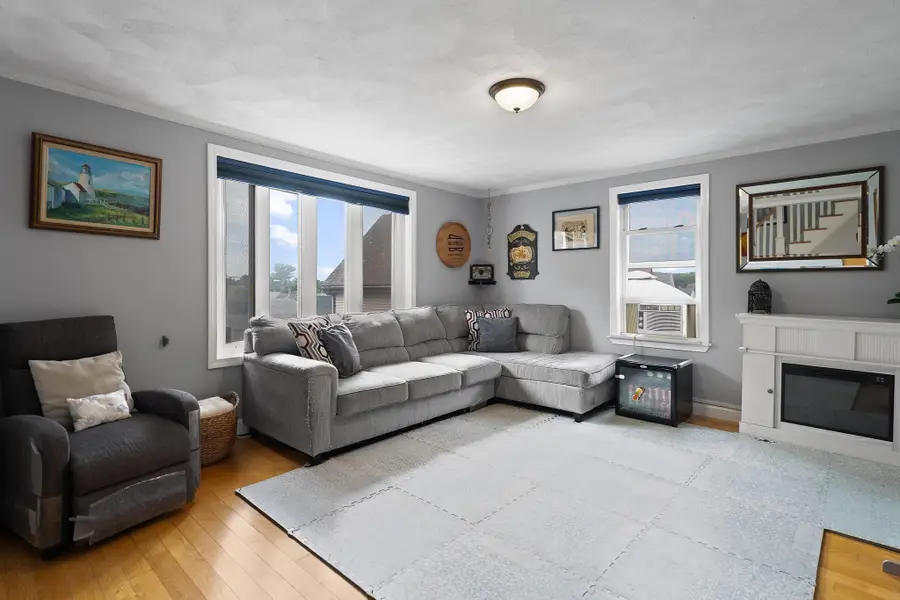 10 Windsor Ave, Lynn, MA 01902 - #3